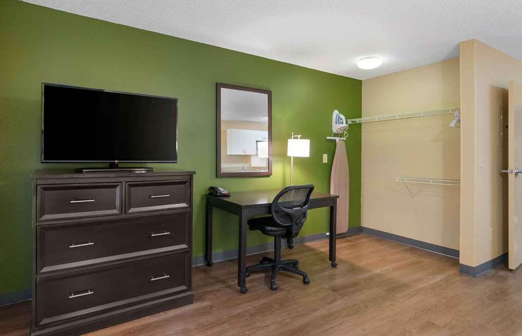 Extended Stay America Suites - St Petersburg - Clearwater - Executive Dr Ларго Номер фото